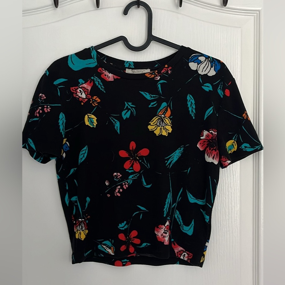 Zara flower crop top